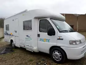Camping car Pacific 690