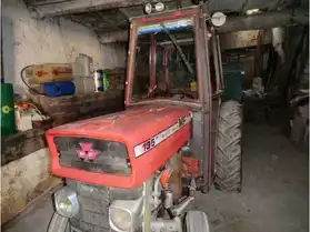 Tracteur massey ferguson 37 avec gyrobro