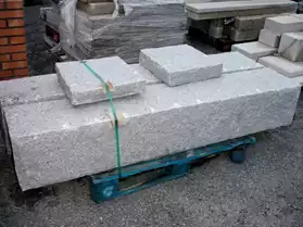pilier en pierre granit
