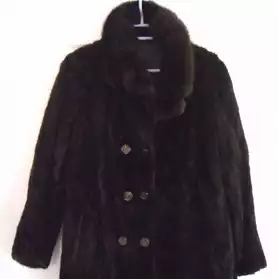 Manteau de vison noir