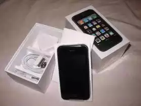 4 Apple iPhone 32GB Black