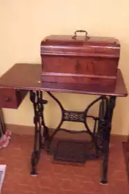 Ancienne machine à coudre