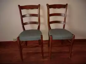 2 Chaises bois avec tissus
