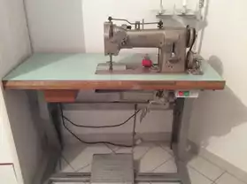 Machine à coudre industrielle