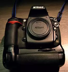 Nikon D700 Reflex 12.1 Mpix - Boîtier nu