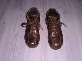 A VENDRE CHAUSSURES HOMME