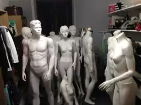 Divers mannequins