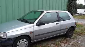 A vendre Renault Clio Chipie