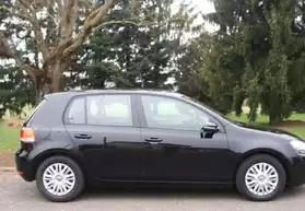 Volkswagen Golf noire
