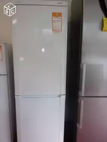 Réfrigérateur double froid SAMSUNG