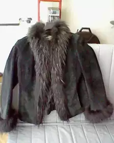 manteau court cuir et fourrure T42