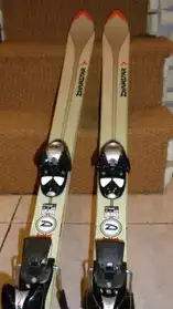 Vends skis semi-paraboliques INTUITIV DY
