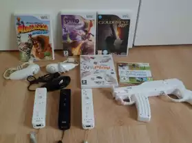 CONSOLE WII + JEUX + WII FIT