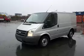 Ford Transit T300 2.2T DCI 110 ch