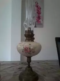 lampe a petrole bronze porcelaine