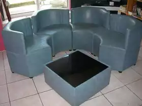 table basse et 4 fauteuils simili cuir