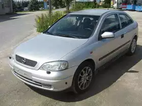 Opel Astra Sport année 1999 Hayon 3-port