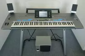 Keyboard Workstation, Yamaha Tyros 5, 76