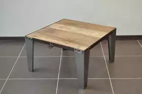 Table basse carrée industrielle
