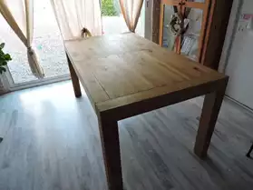 table en bois cirée avec allonge