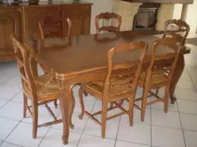 AV table erisier et 8 chaises