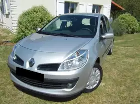 Renault Clio iii 1.5 dci 70 extreme fonc