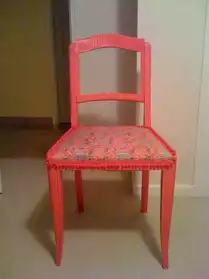 chaise déco coloris rose