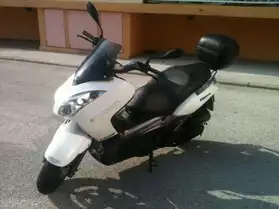 scooter XMAX