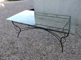 table en fer forgée et verre