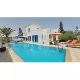 BELLE VILLA AVEC PISCINE EN ZT DJERBA