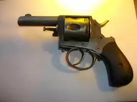 revolver calibre 11mm