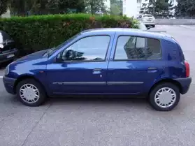 Renault Clio ii (2) 1.5 dci 65 expressio