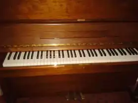 Piano droit marron samick