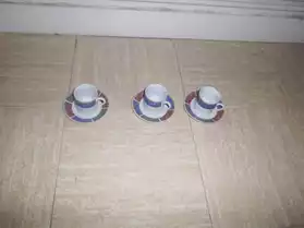 3 tasses+dessous tasses