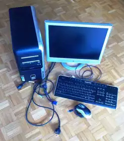 PC de bureau Pentium4 3GHz 220 GoDD 19"