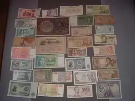 lot de 30 billets de banque
