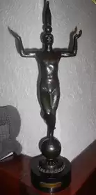 statue en bronze