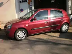 Vente Urgent Renault Clio ii (2) 1.4 16s