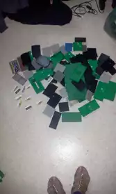 75 PLAQUES LEGO