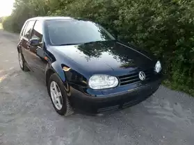 Volkswagen Golf 1.6 1998, 246128 km