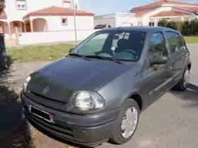 Renault clio II (phase 2) 1.9L propre