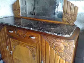 meuble ancien avec pierre de marbre