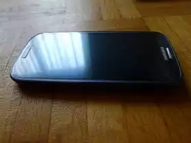 Galaxy S3 noir (état neuf)