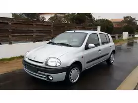 Renault Clio ii 1.4 rxe 5p