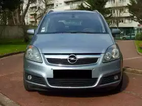 Opel Zafira ii 1.9 cdti 150 cosmo