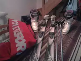 skis + batons + chaussures + housse