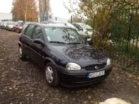 DISPONIBLE Opel Corsa