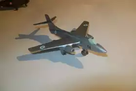 Maquette Avion Vautour Dinky Toys
