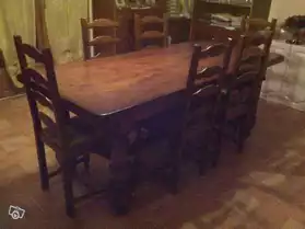 Table chêne massif + chaises TBE