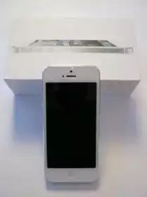 iPhone 5 64Go Blanc orignale appel coque